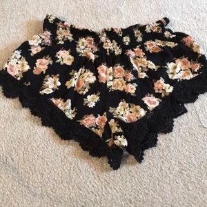 Flower lace shorts